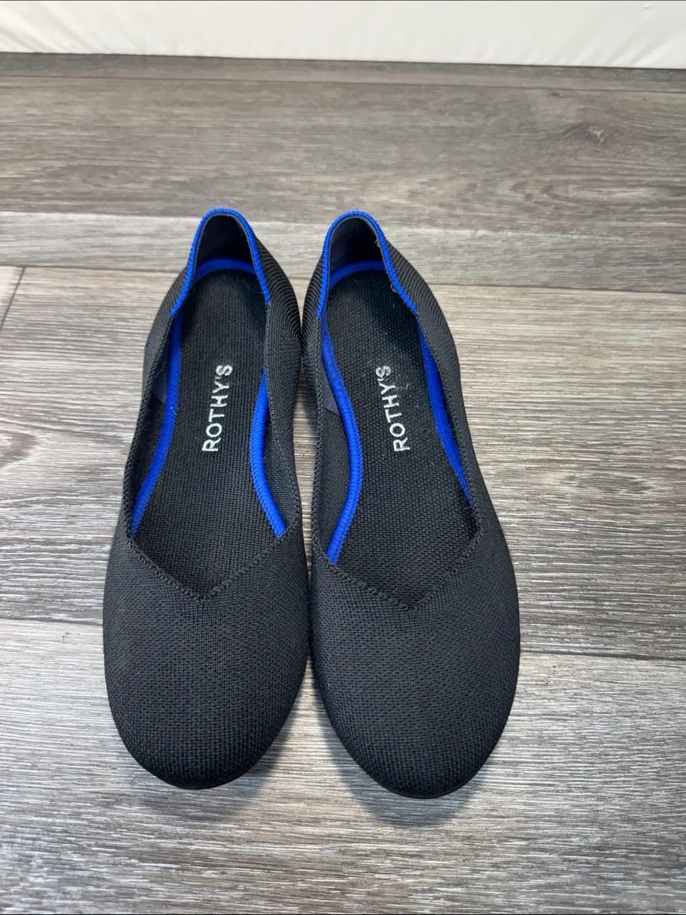 Rothy's Black Flats with Blue Trim SZ 7.5 (h66)